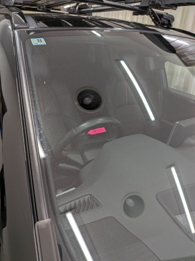 RAV4直径1.7cmのひび割れ