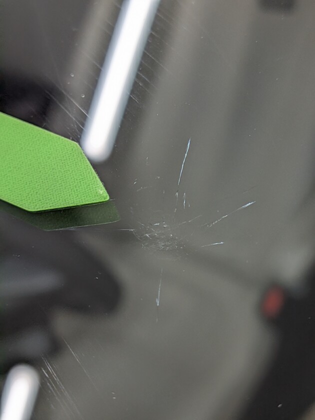 フリード2.7cmのひび割れ