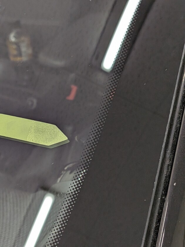 スマート1.2cmのひび割れ