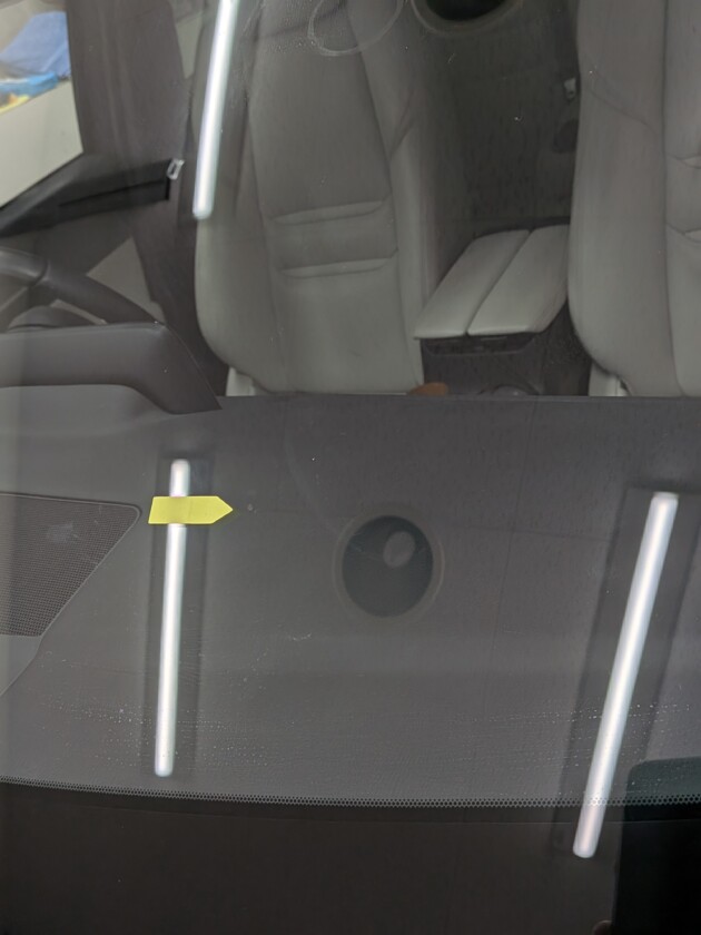 CX-8ウインドリペア1.6cmのひび割れ