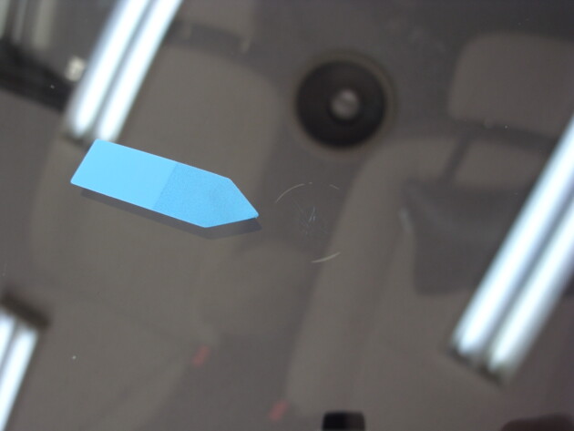 マツダベリーサ フロントガラス修理