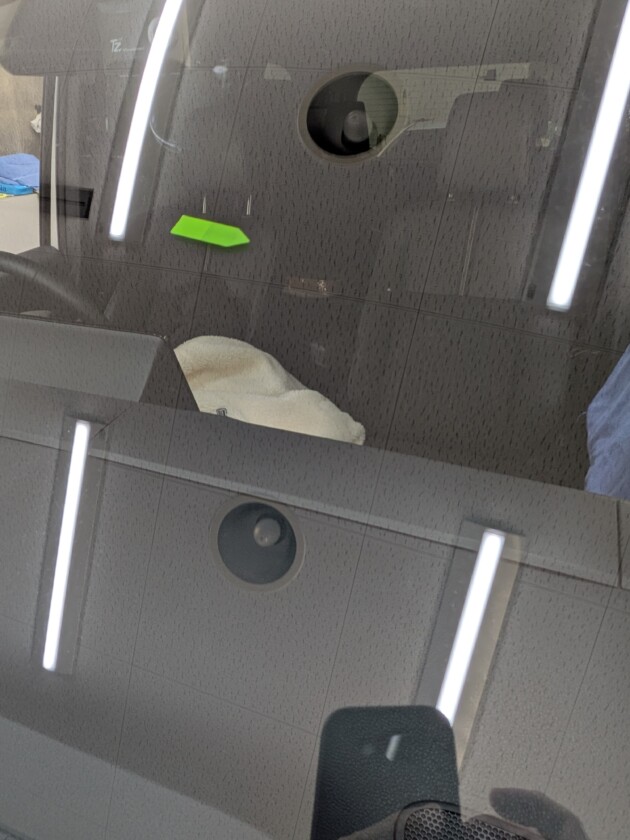 ノア1.6cmのひび割れ