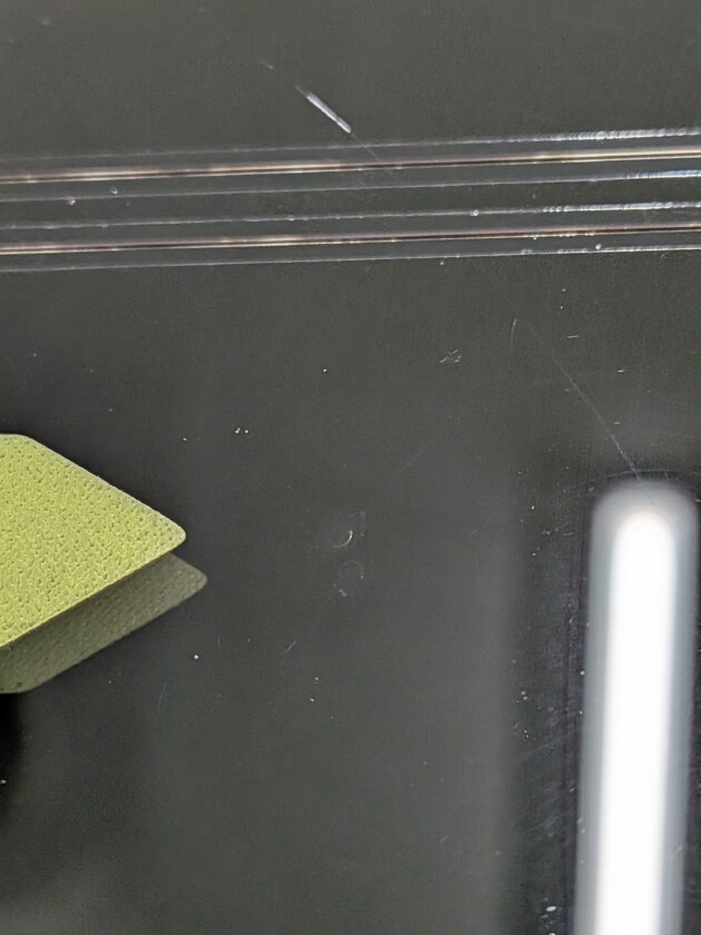 レジアスエース1cmのひび割れ