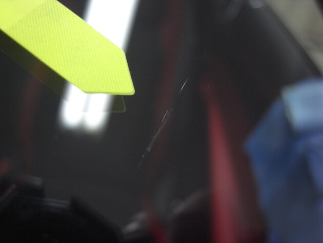 メルセデスベンツE53AMG フロントガラス 飛び石