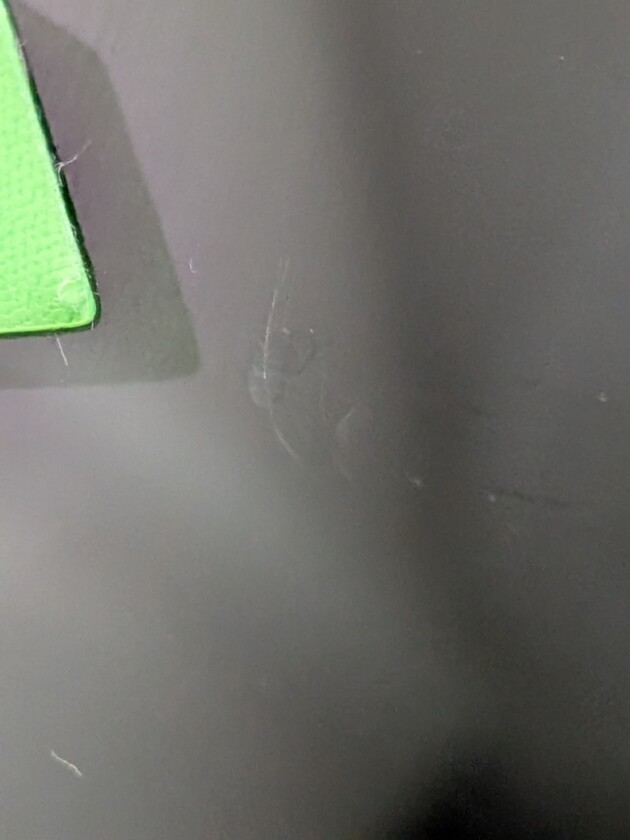 ハスラー1cmのひび割れ