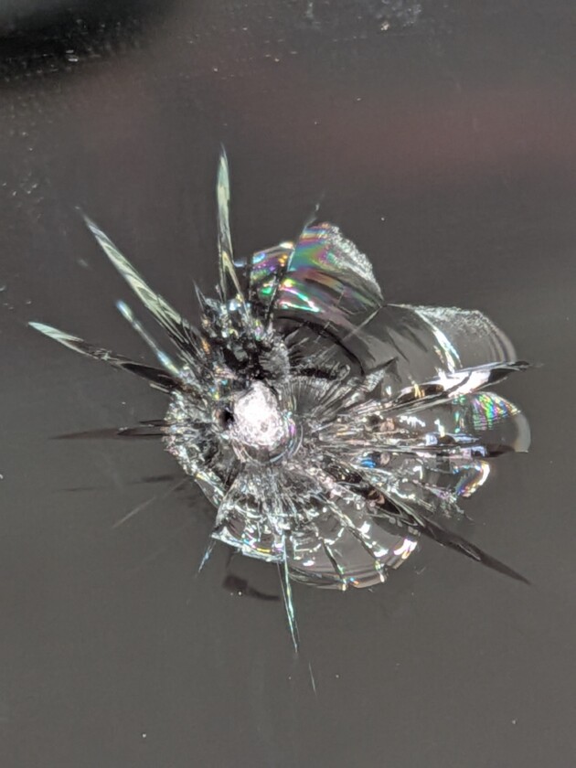 ライズ1.6cmのひび割れ