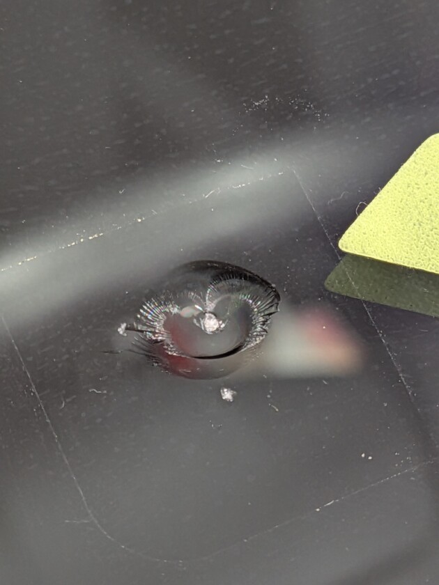 フリード1.4cmのひび割れ