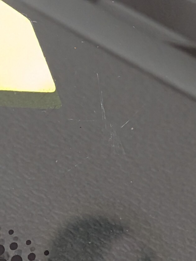 ミニクーパー1.9cmのひび割れ