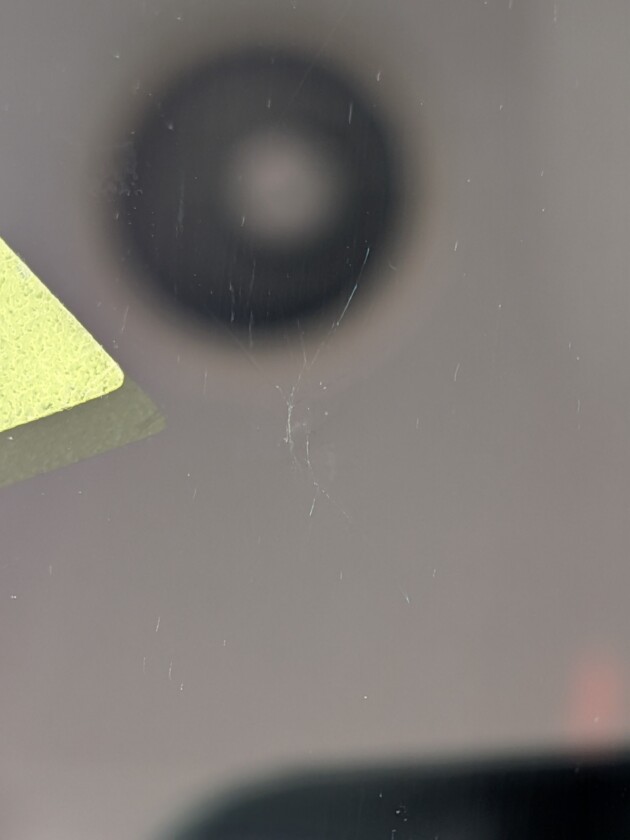 テスラモデル3ウインドリペア1.6cmのひび割れ