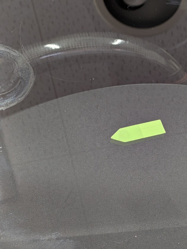 ハイエース1.8cmに2つのひび割れ