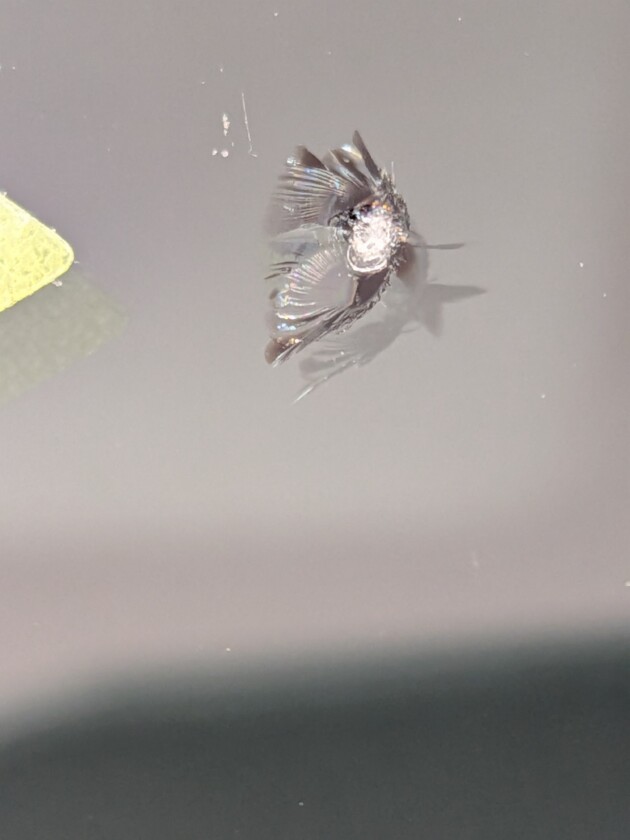 ムーヴ1.2cmのひび割れ