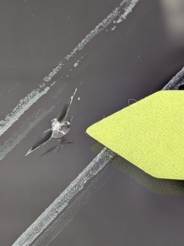 ハイエース1.2cmのひび割れ