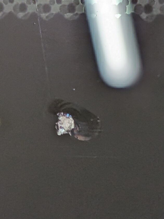 ZR-V2カ所のひび割れ