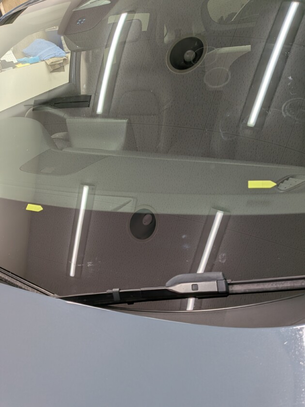 ZR-V2カ所のひび割れ