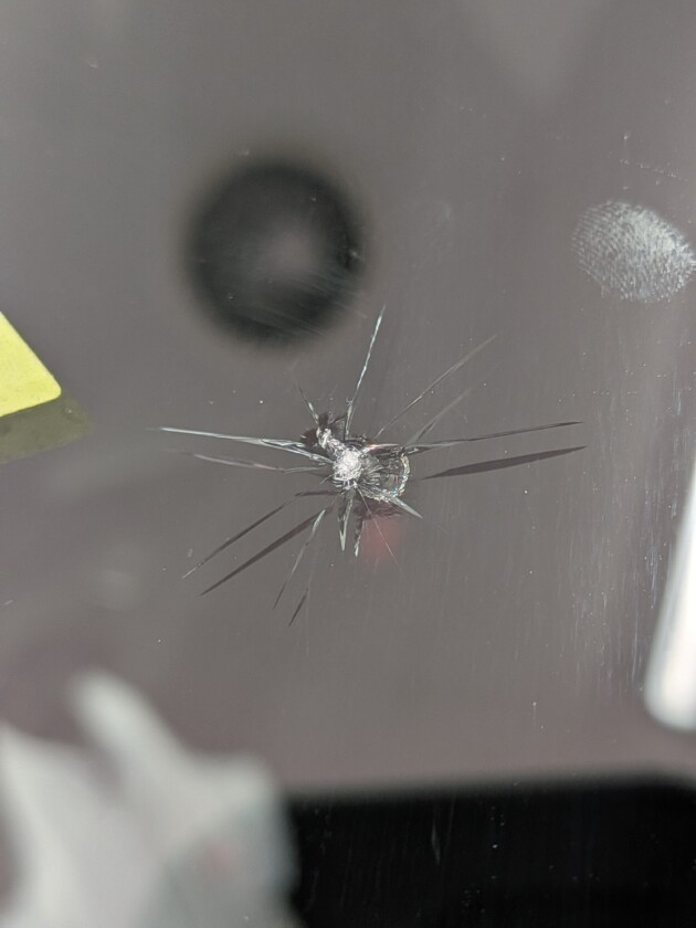 ノート2.7cmのひび割れ