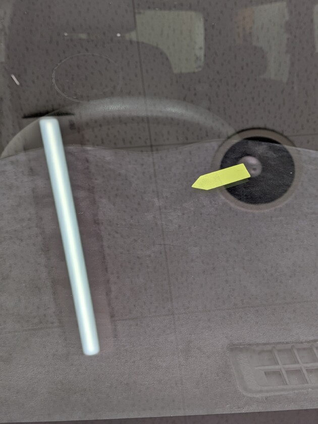 キャラバン1.5cmのひび割れ