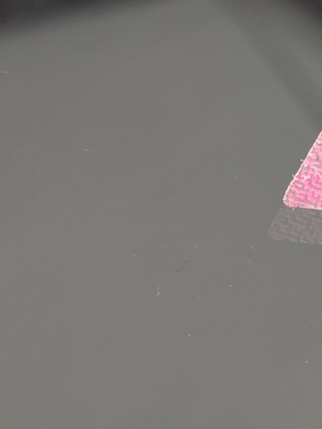 フリード直径1.5cmのひび割れ