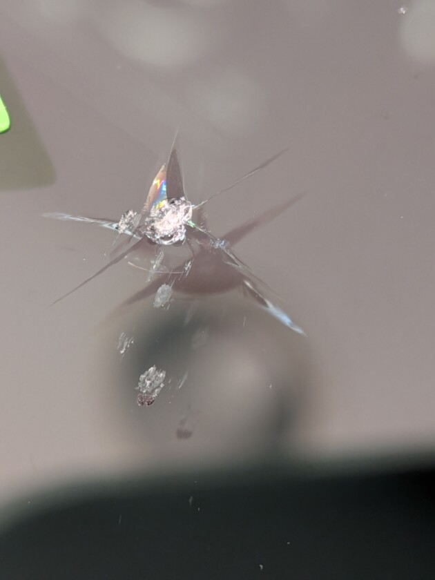 C350e1.4cmのひび割れ