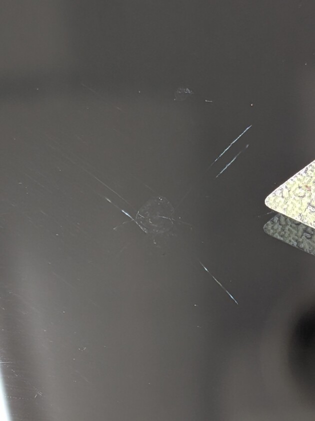 タント2.1cmのひび割れ
