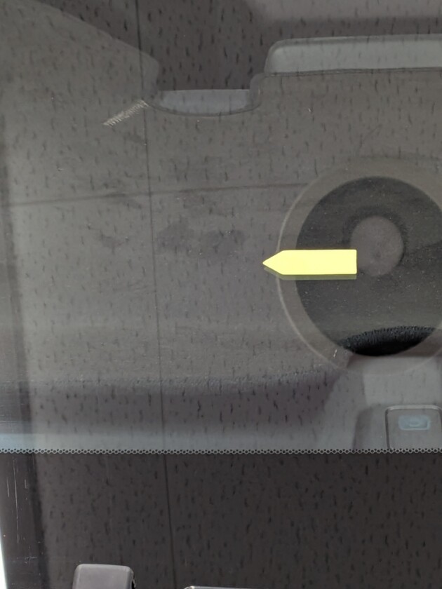 ステップワゴン1.8cmのひび割れ