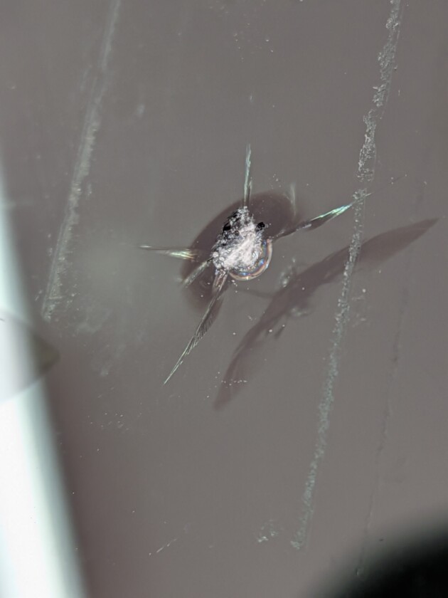 アルファード1.1cmのひび割れ