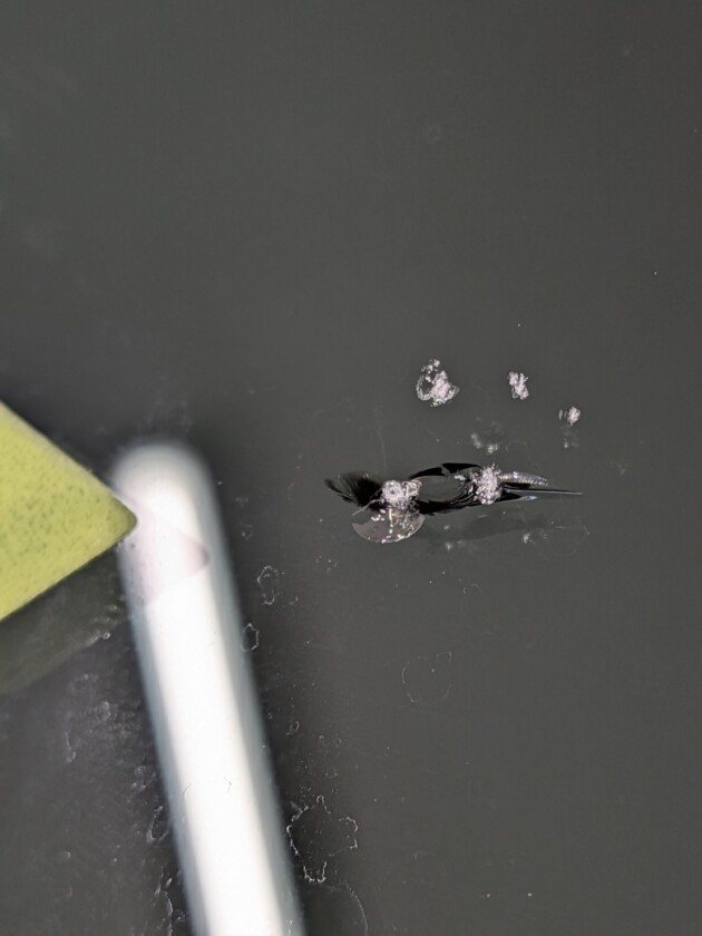 アルファード1.1cmのひび割れ