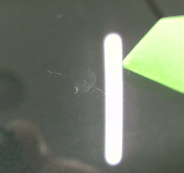 フォレスター1.6cmのひび割れ