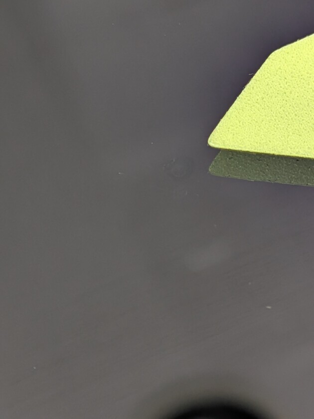 ロードスター1cmのひび割れ