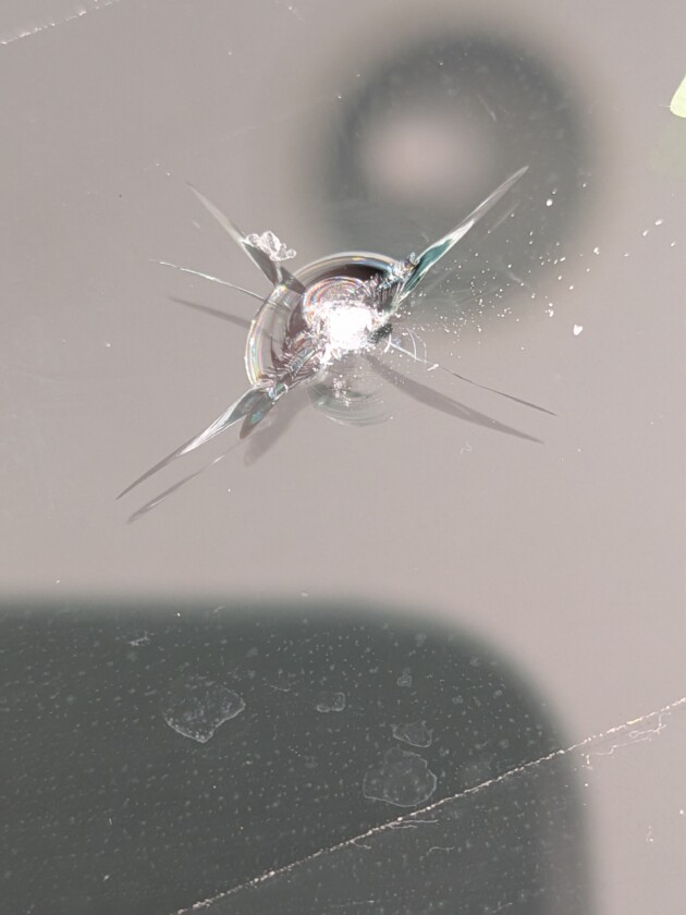 セレナ2cmのひび割れ