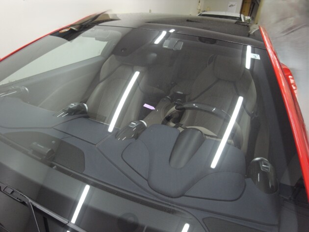 フェラーリGTC4LUSSO2.2cmのひび割れ
