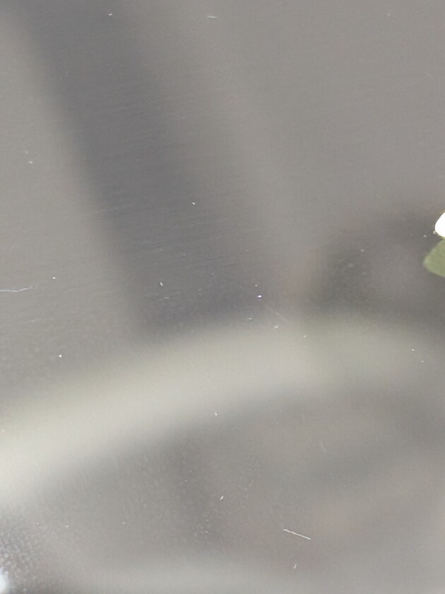 キャンバス1.1cmのひび割れ