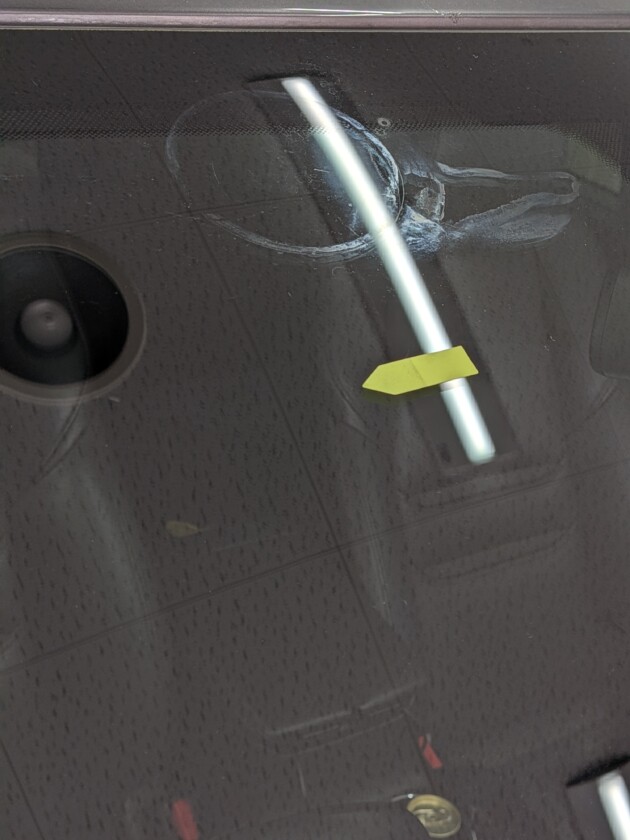 CX-8ウインドリペア7mmのひび割れ