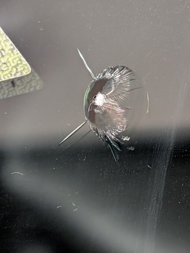 スカイライン1.5cmのひび割れ