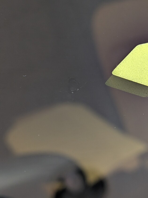 ディフェンダー2.3cmのひび割れ