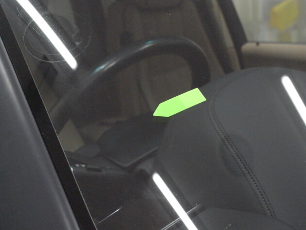 レンジローバー2cmのひび割れ