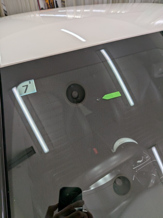 C220d1.7cmのひび割れ