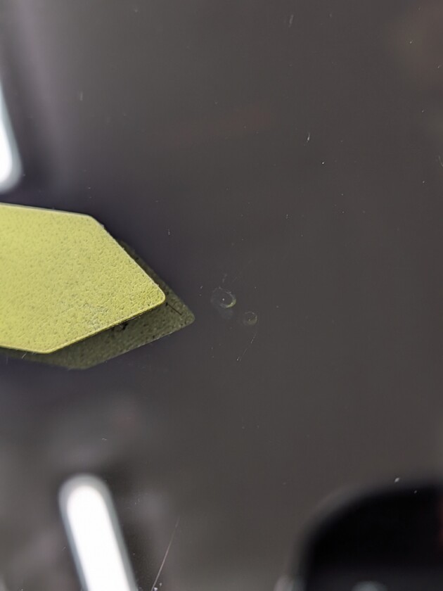 レネゲード1.6cmのひび割れ