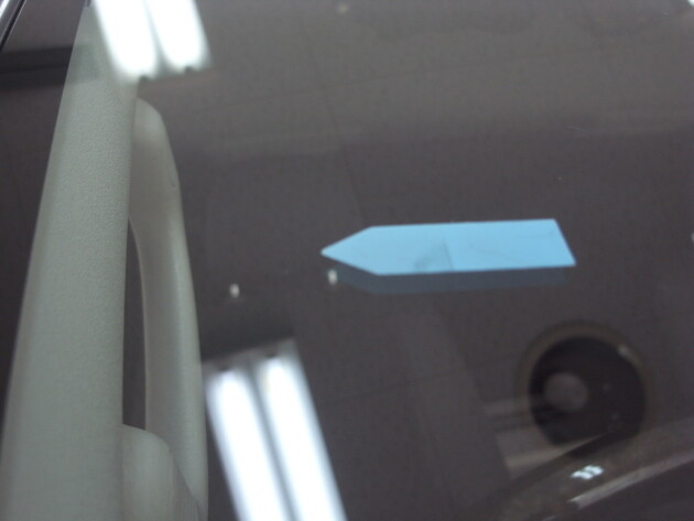 ハイエース 飛び石