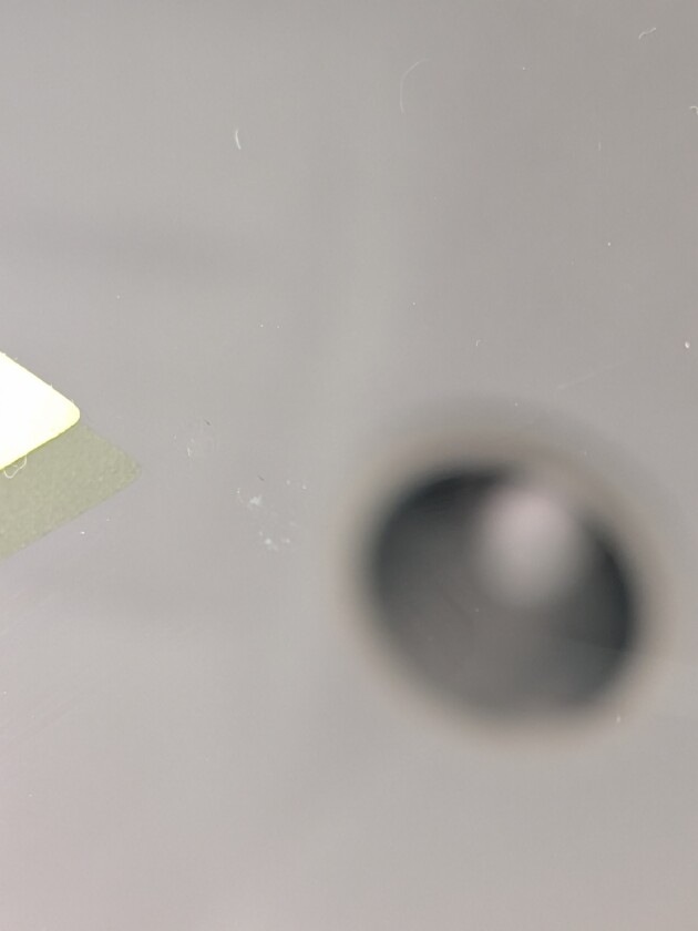 ランクル250ひび割れ1.1cm