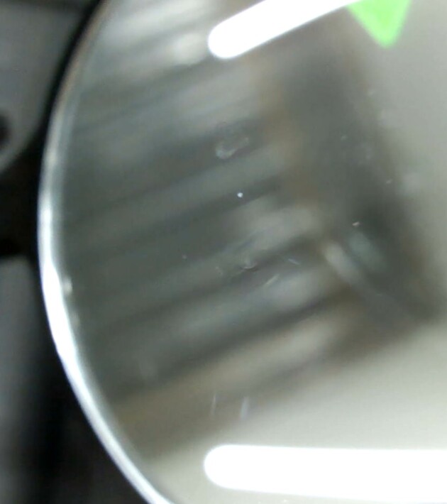 ヴェゼル2つのひび割れ