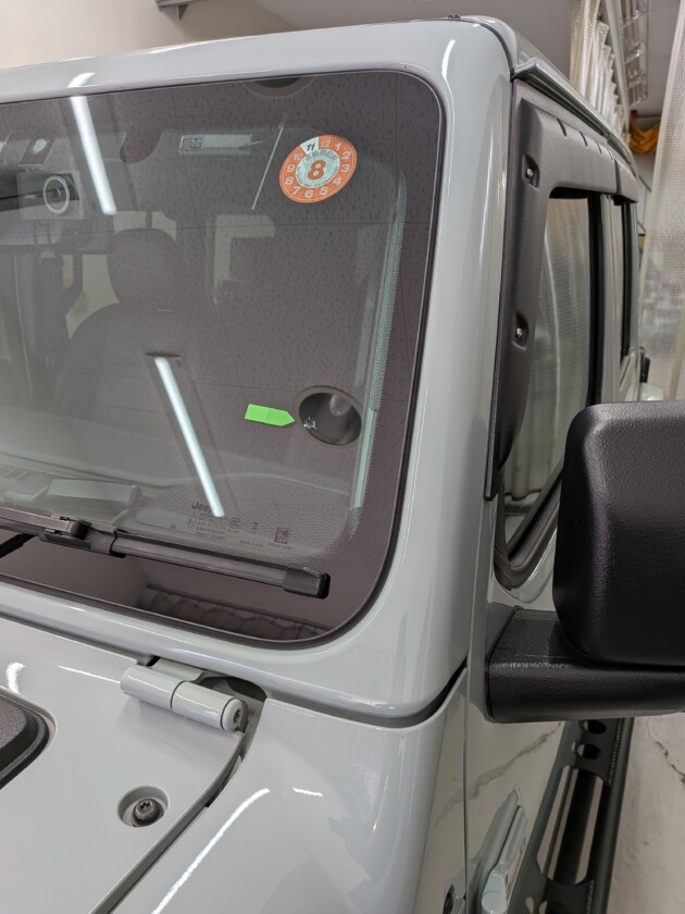 ジープラングラー2.4cmのひび割れ