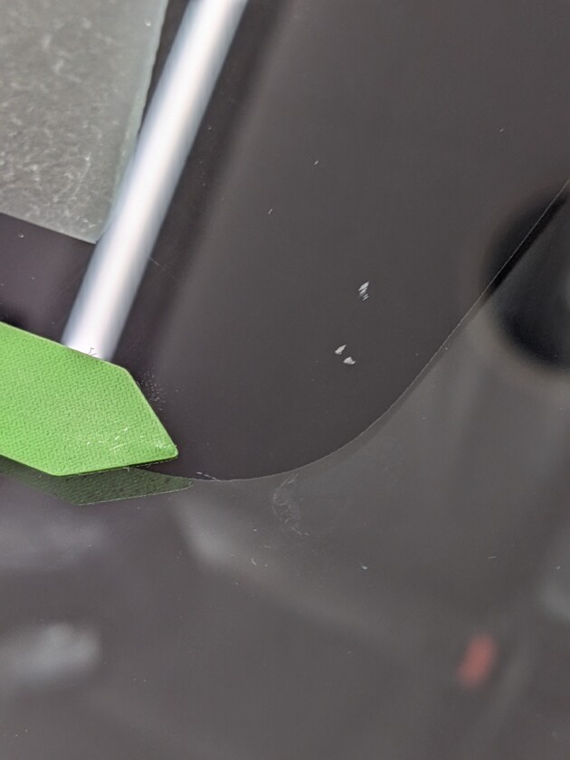 プリウス1.8cmのひび割れ