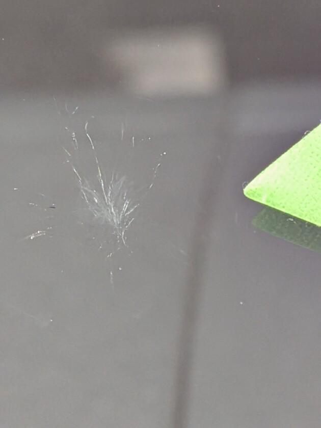 ハイエース3か所のひび割れ修理