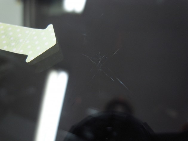 ウインドガラス リペア