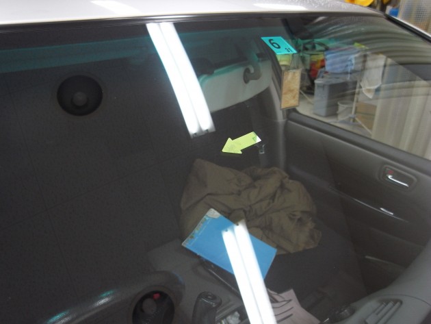 フロント ガラス 飛び石