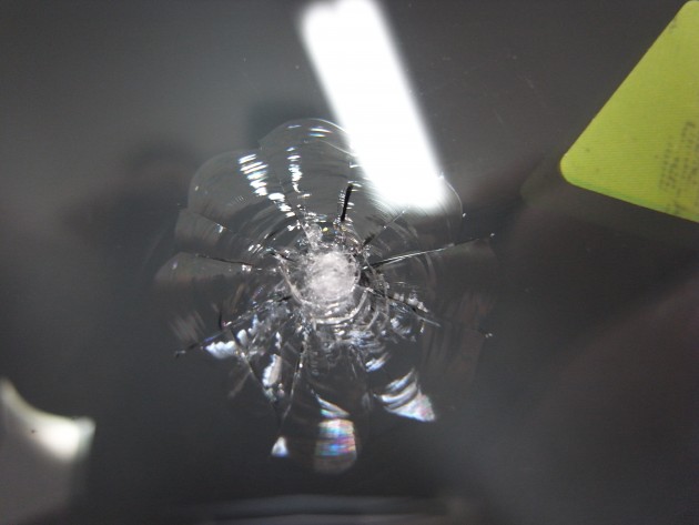 フロント ガラス リペア