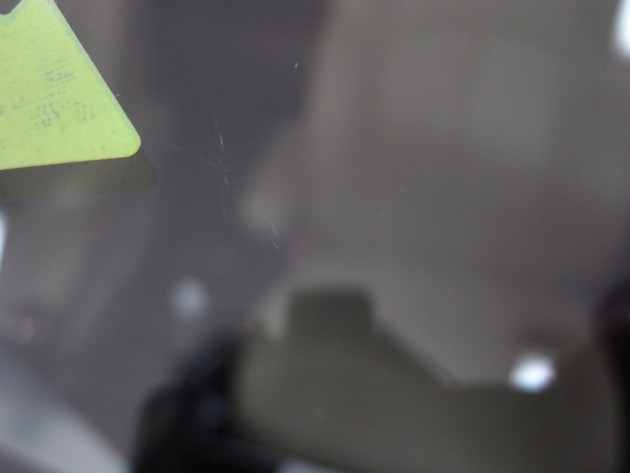 フロント ガラス 飛び石