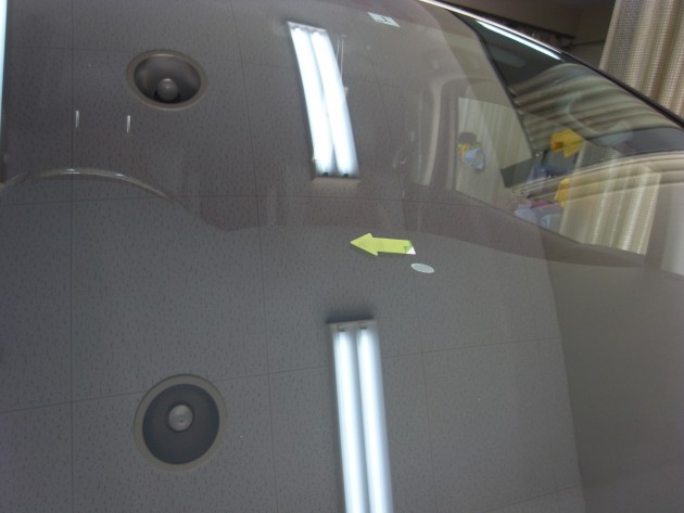 フロント ガラス 飛び石