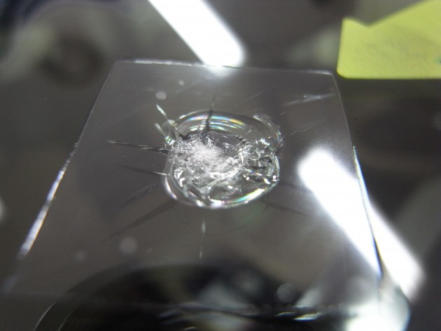 フロント ガラス 飛び石