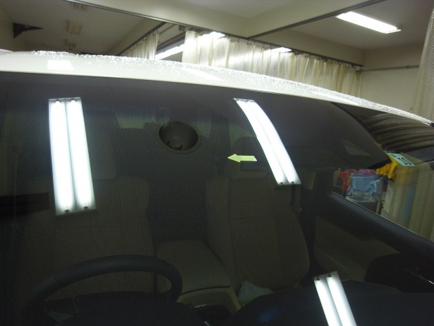 フロント ガラス リペア